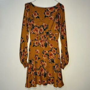 FREE PEOPLE FLOWY DRESS GOT SOME SLEEVES ON IT!!!
